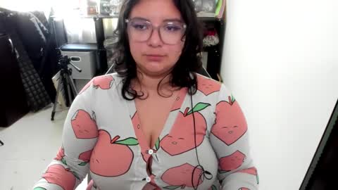 Snapshot of aikadreams chatting on 11/24/25, 03:56 Catalina online show from 11/24/25, 03:56