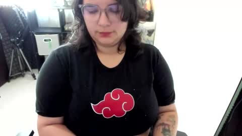 Snapshot of aikadreams chatting on 11/27/25, 01:24 Catalina online show from 11/27/25, 01:24