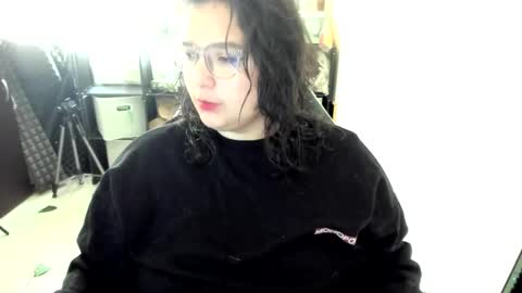 Snapshot of aikadreams chatting on 11/30/25, 12:42 Catalina online show from 11/30/25, 12:42