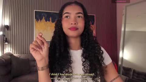 Snapshot of ailann_ chatting on 02/11/25, 07:38 Alisson online show from 02/11/25, 07:38