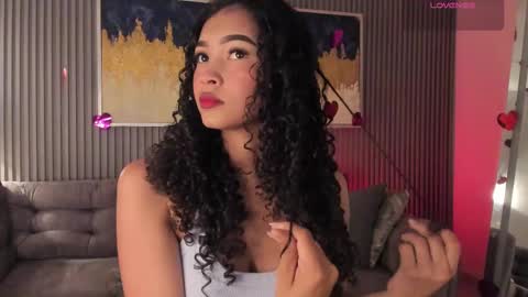 Snapshot of ailann_ chatting on 02/17/25, 08:15 Alisson online show from 02/17/25, 08:15