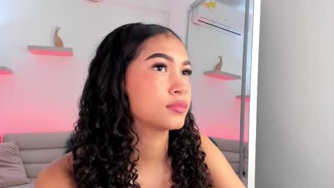 Snapshot of ailann_ chatting on 03/12/25, 01:47 Alisson online show from 03/12/25, 01:47