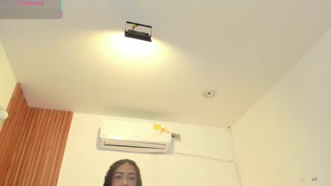 Snapshot of ailann_ chatting on 09/26/25, 07:51 Alisson online show from 09/26/25, 07:51