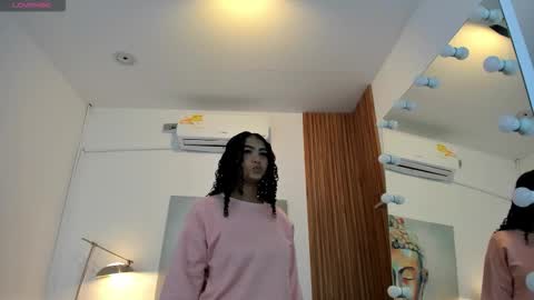 Snapshot of ailann_ chatting on 10/17/25, 07:38 Alisson online show from 10/17/25, 07:38