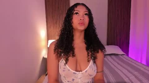 ailann_1 online show from 07/27/26, 08:16