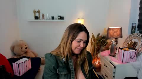 Aileen online show from 02/18/25, 06:26