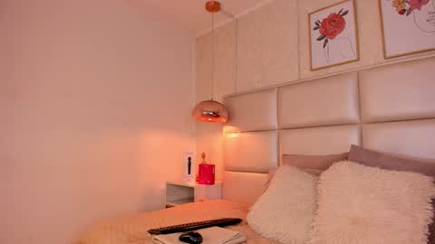 Snapshot of aily_yozuko chatting on 11/21/25, 02:54 Aily Yozuko online show from 11/21/25, 02:54