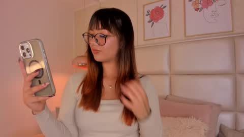 Snapshot of aily_yozuko chatting on 11/27/25, 02:35 Aily Yozuko online show from 11/27/25, 02:35