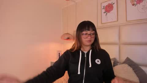 Snapshot of aily_yozuko chatting on 02/26/26, 02:43 Aily Yozuko online show from 02/26/26, 02:43