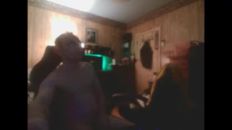 Snapshot of aimz2submit chatting on 12/19/24, 05:51 aimz2submit online show from 12/19/24, 05:51