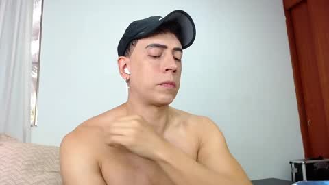 Snapshot of ain_forgge chatting on 02/25/25, 02:44 IAN online show from 02/25/25, 02:44