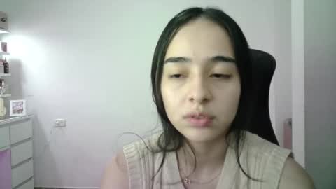 Snapshot of aineangeel chatting on 02/26/26, 01:26 AINE online show from 02/26/26, 01:26