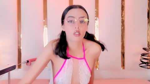 Snapshot of ainoanoire chatting on 03/30/26, 01:12 online show from 03/30/26, 01:12