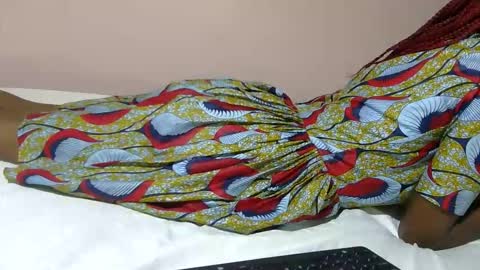 Snapshot of air_hottess chatting on 10/15/25, 07:52 Cindy online show from 10/15/25, 07:52