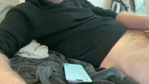 Snapshot of airbaear chatting on 03/31/26, 12:27 airbaear online show from 03/31/26, 12:27