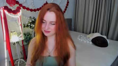 Snapshot of airysilhouette chatting on 03/31/26, 04:18 Louise online show from 03/31/26, 04:18