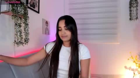 Snapshot of aisha_es chatting on 02/06/26, 11:41 Aisha online show from 02/06/26, 11:41