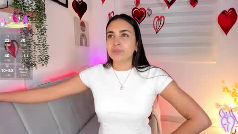 Snapshot of aisha_es chatting on 02/13/26, 11:56 Aisha online show from 02/13/26, 11:56