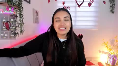 Snapshot of aisha_es chatting on 02/19/26, 09:00 Aisha online show from 02/19/26, 09:00