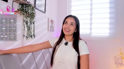 Snapshot of aisha_es chatting on 03/20/26, 09:41 Aisha online show from 03/20/26, 09:41