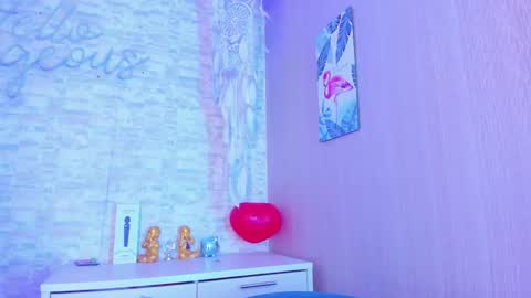 Snapshot of aisha_h chatting on 02/21/25, 02:28 Aisha online show from 02/21/25, 02:28