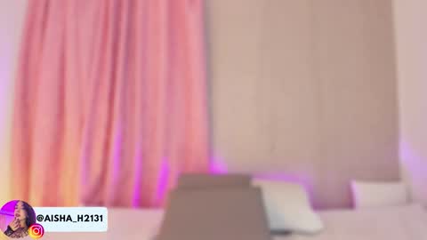 Snapshot of aisha_h chatting on 11/22/25, 10:31 Aisha online show from 11/22/25, 10:31