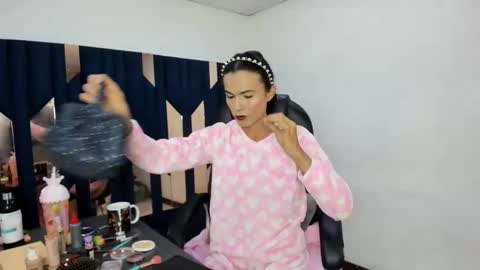 Snapshot of aisha_hotts777 chatting on 02/04/26, 04:40 Aisha online show from 02/04/26, 04:40