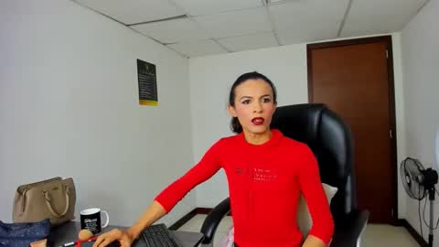 Snapshot of aisha_hotts777 chatting on 02/25/26, 04:00 Aisha online show from 02/25/26, 04:00