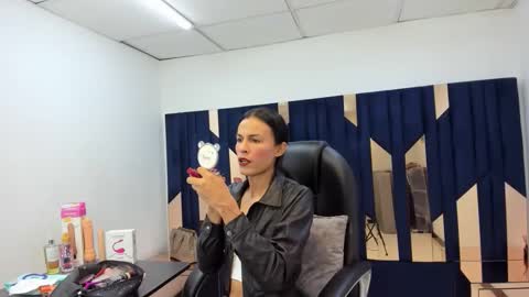 Snapshot of aisha_hotts777 chatting on 03/22/26, 02:15 Aisha online show from 03/22/26, 02:15