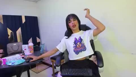 Snapshot of aisha_hotts777 chatting on 04/11/26, 09:24 Aisha online show from 04/11/26, 09:24