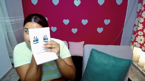 aisha_stacey0410 online show from 05/01/26, 03:05