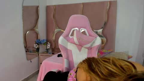 Snapshot of aisha_violeht chatting on 04/07/26, 12:38 aisha_violeht online show from 04/07/26, 12:38