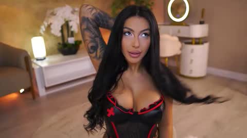 Maddy online show from 10/31/25, 06:42