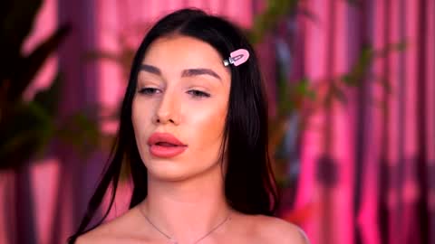 Lora online show from 01/08/25, 08:49