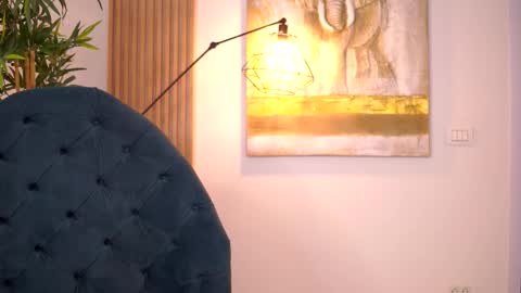 Aisha online show from 03/16/26, 09:35