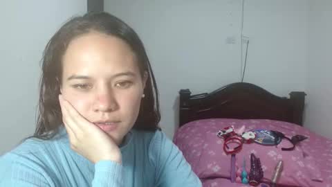 Snapshot of aishafuckaas chatting on 10/17/25, 09:17 aishafuckaas online show from 10/17/25, 09:17