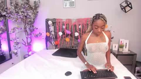 aishalehmann online show from 10/15/25, 11:32