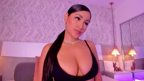 Aisha online show from 11/22/25, 02:49