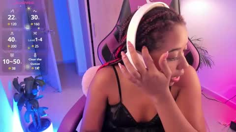 Snapshot of aisharose_ chatting on 02/21/25, 10:04 Aisha online show from 02/21/25, 10:04