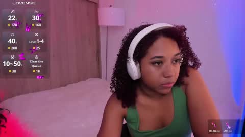 Snapshot of aisharose_ chatting on 03/07/25, 08:33 Aisha online show from 03/07/25, 08:33