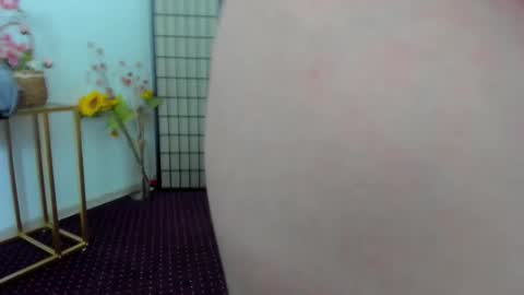 Snapshot of aisharouhi chatting on 11/05/25, 05:18 Aisha online show from 11/05/25, 05:18