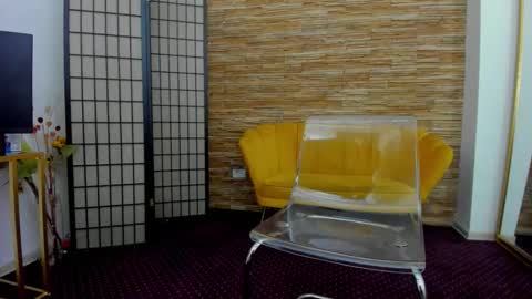 Snapshot of aisharouhi chatting on 11/13/25, 05:39 Aisha online show from 11/13/25, 05:39