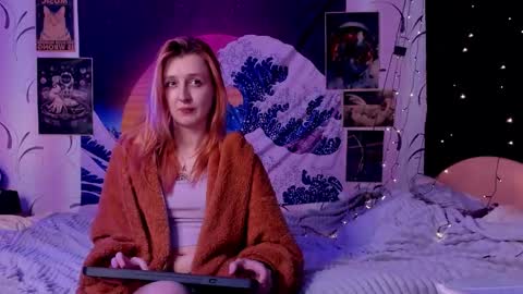 aishiro online show from 02/18/26, 06:37