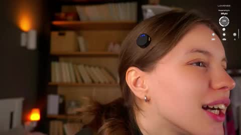 Snapshot of aislyfarran chatting on 11/30/25, 01:20 Aliza online show from 11/30/25, 01:20