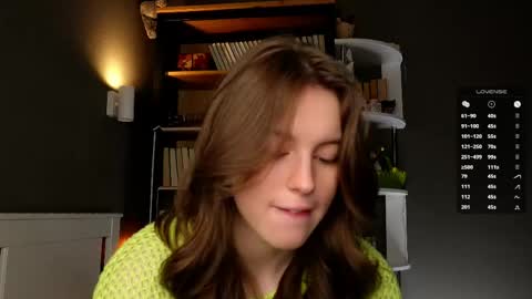 Snapshot of aislyfarran chatting on 05/31/26, 01:25 Aliza online show from 05/31/26, 01:25