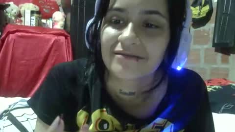 Snapshot of aitana23_ chatting on 10/17/25, 01:20 aiti online show from 10/17/25, 01:20
