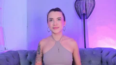 little aitana  online show from 10/08/25, 04:21