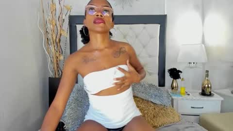 Snapshot of aitanabhele chatting on 11/07/25, 07:58 Aitana online show from 11/07/25, 07:58