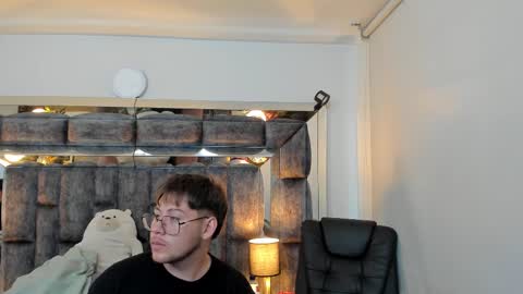 Queen Dumont   online show from 02/15/25, 09:48