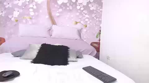 Snapshot of aixa_06 chatting on 03/12/26, 08:15 AIXA online show from 03/12/26, 08:15